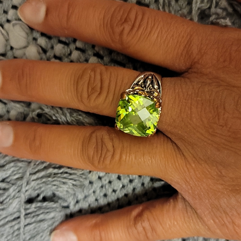 Cute ring